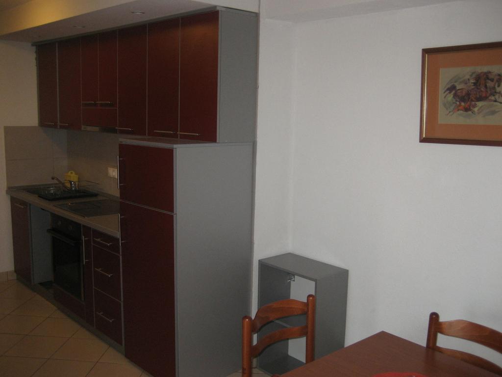 Apartment Aleksandar Тиват Экстерьер фото