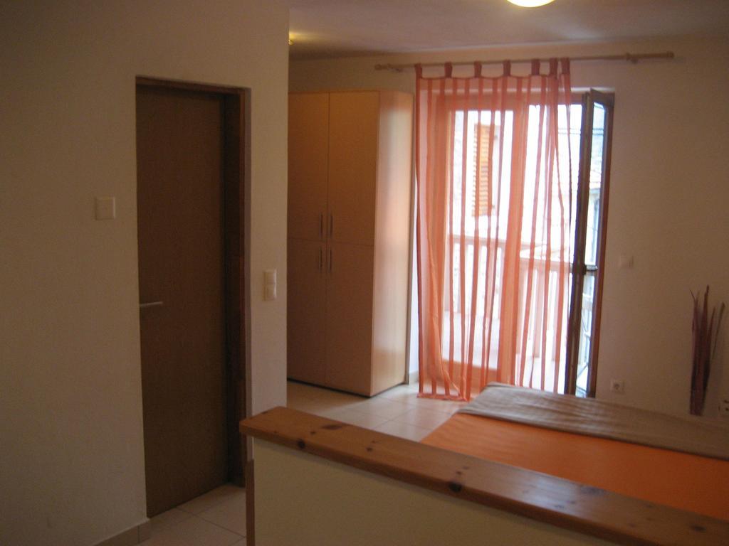 Apartment Aleksandar Тиват Экстерьер фото