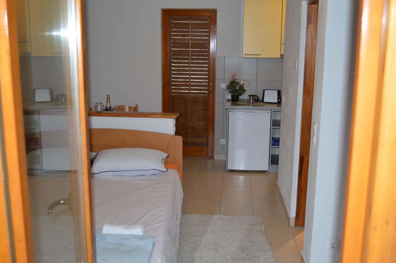 Apartment Aleksandar Тиват Экстерьер фото