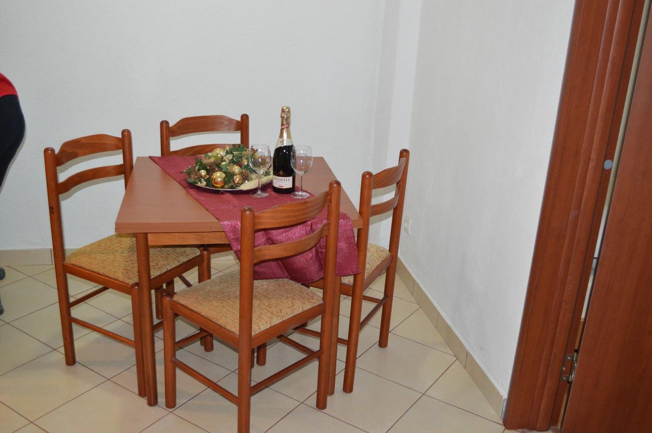 Apartment Aleksandar Тиват Экстерьер фото