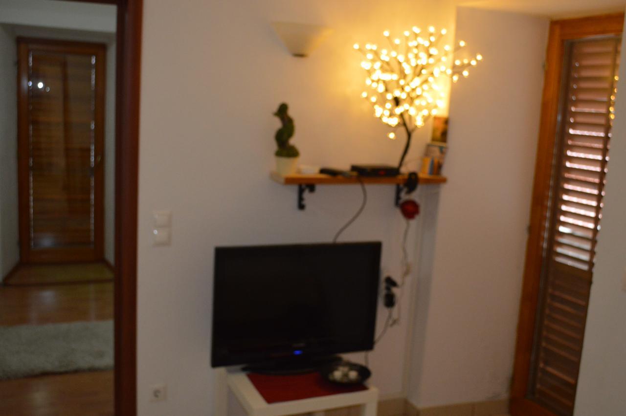 Apartment Aleksandar Тиват Экстерьер фото