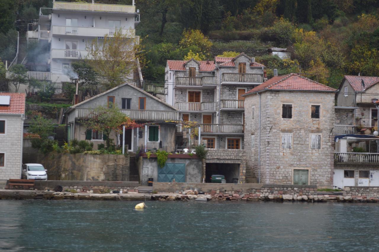 Apartment Aleksandar Тиват Экстерьер фото