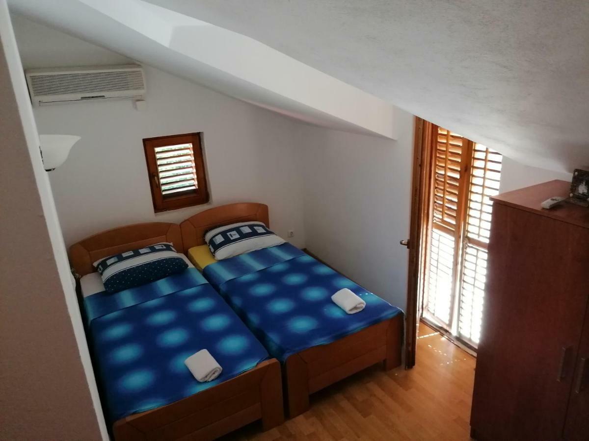 Apartment Aleksandar Тиват Экстерьер фото